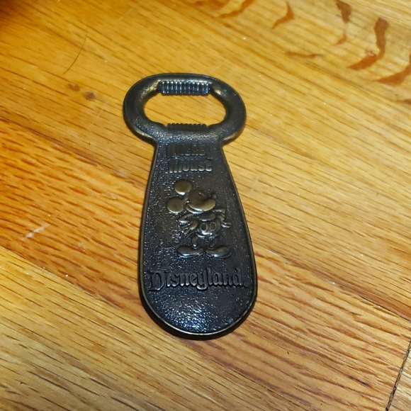 "Walt Disney Productions" Collectible Vintage bottle opener. - Picture 1 of 3